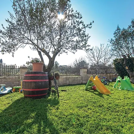 Lovely In With Wifi 別荘