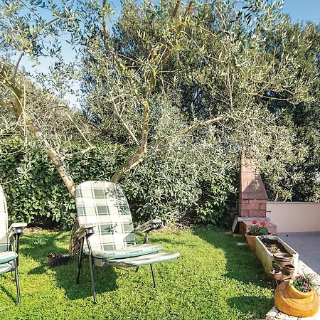 1 Bedroom Lovely Home In Pula Сasa de vacaciones *