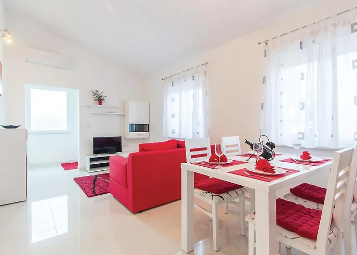 Lovely In With Wifi Pula