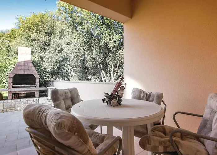 Lovely In With Wifi Vikendica Pula